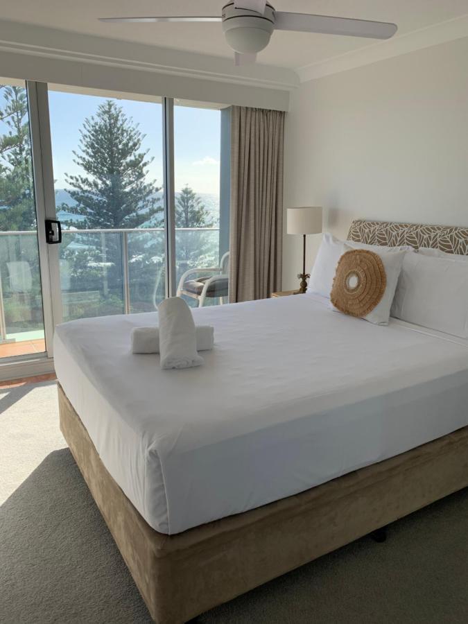 Pacific Regis Beachfront Holiday Apartments Гоулд Коуст Екстериор снимка